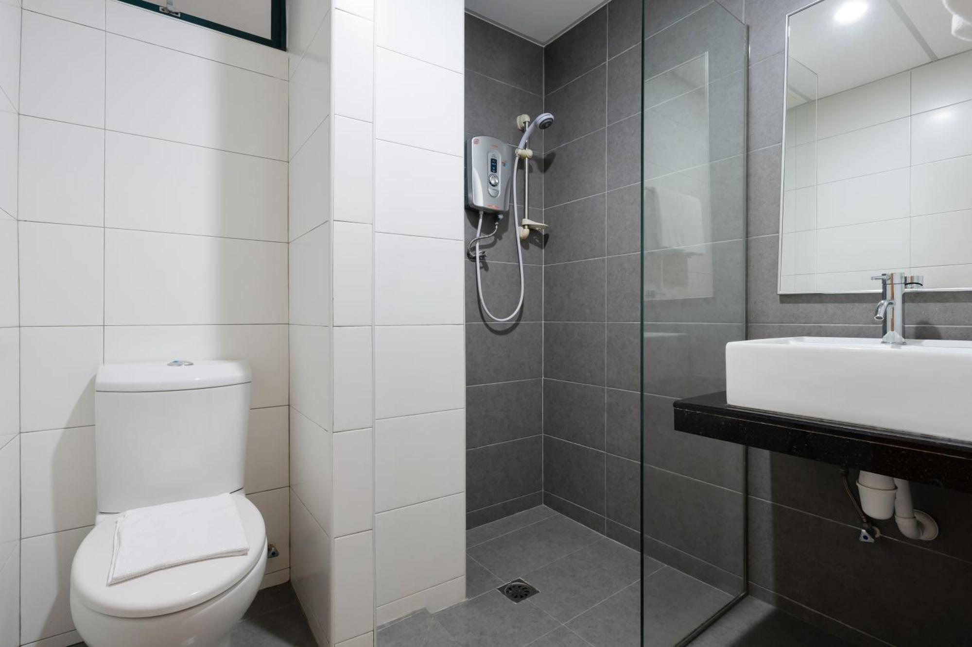 Golden View Serviced Apartments Tanjung Tokong Ngoại thất bức ảnh