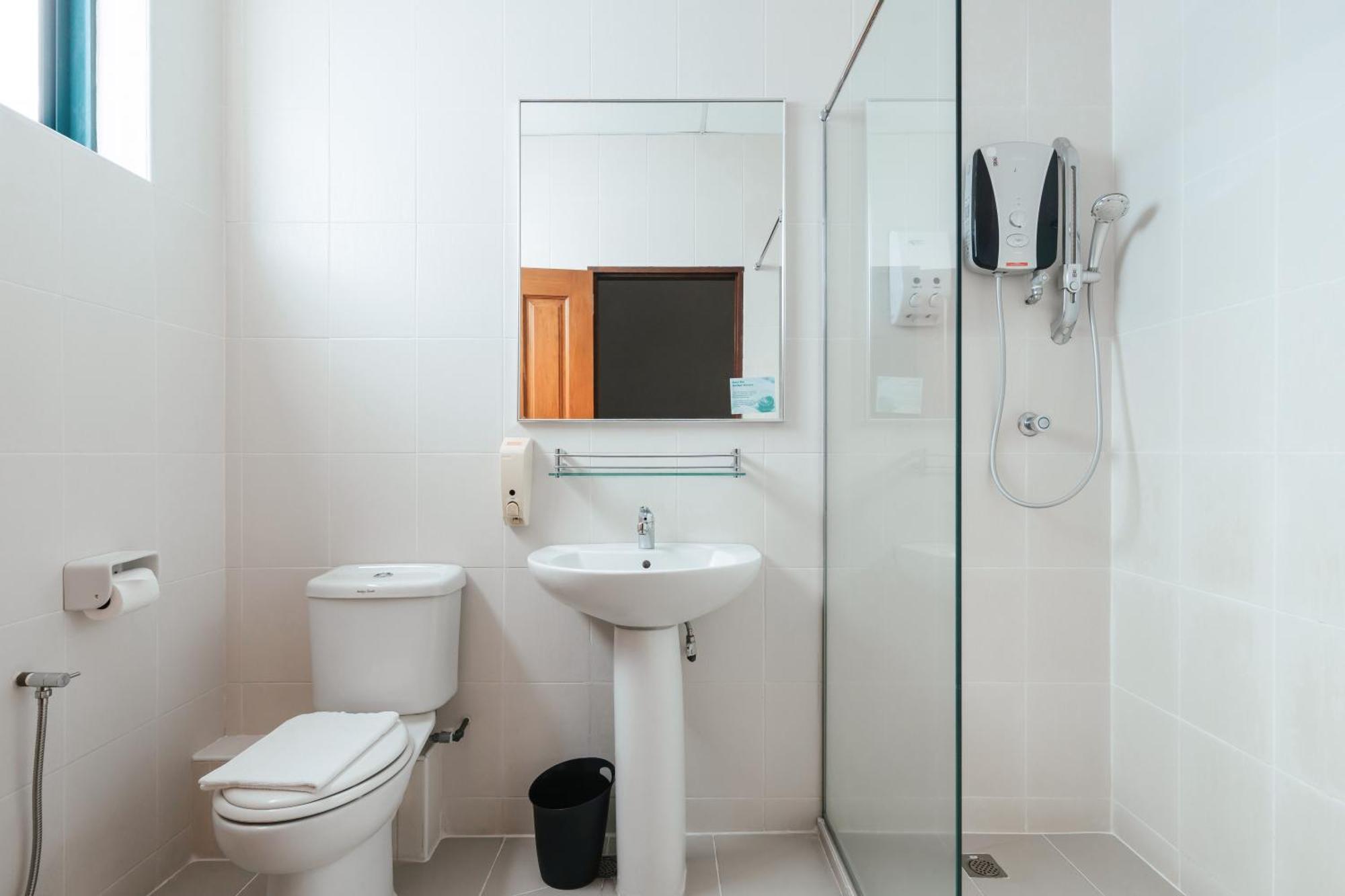 Golden View Serviced Apartments Tanjung Tokong Ngoại thất bức ảnh