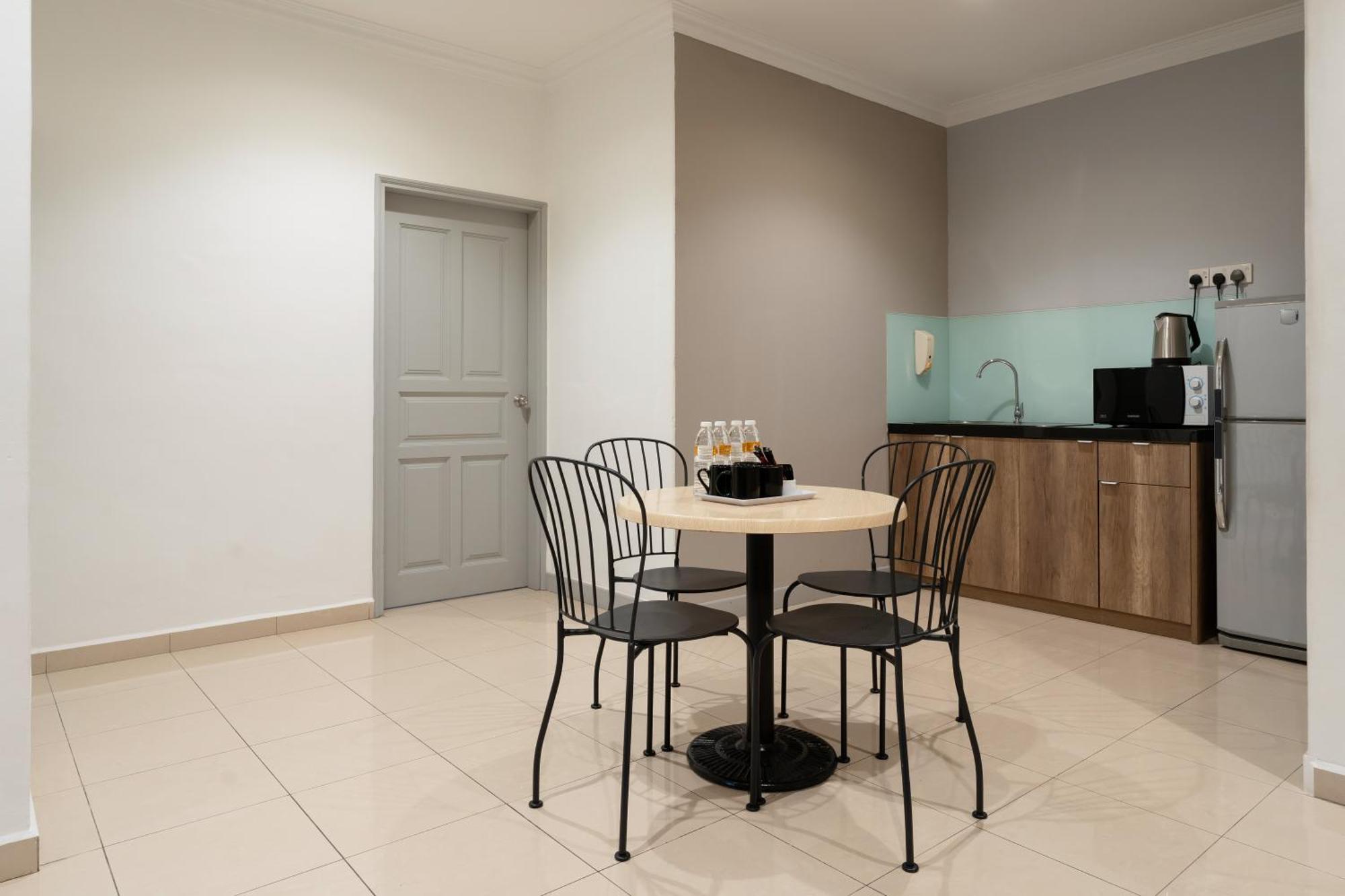 Golden View Serviced Apartments Tanjung Tokong Ngoại thất bức ảnh