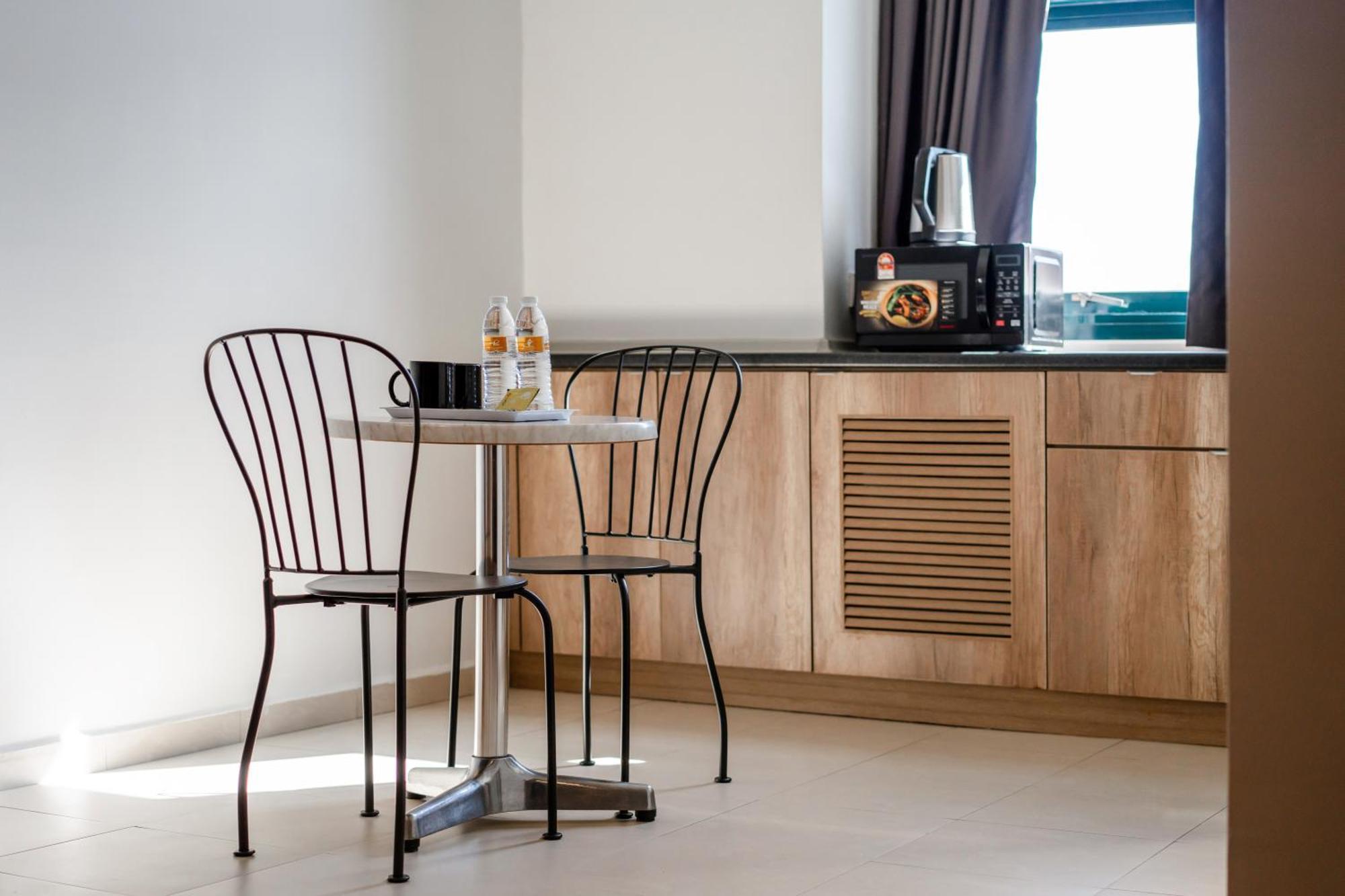 Golden View Serviced Apartments Tanjung Tokong Ngoại thất bức ảnh